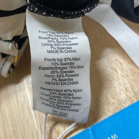 Bleu Rod Beattie NWT Urban Oasis Shirred Bandeau One Piece Swimsuit Size 14 - Picture 7 of 11